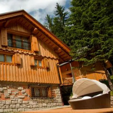 Luxurious Bed And Breakfast Accommodation With Wi-Fi In Goreljek, Slovenia Tatil Evi