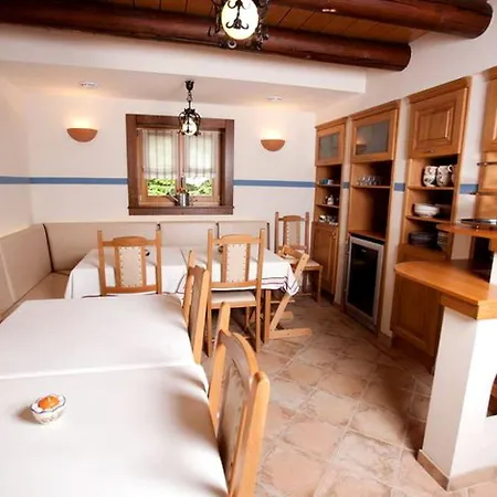 Hébergement de vacances Luxurious Bed And Breakfast Accommodation With Wi-Fi In Goreljek, Slovenia